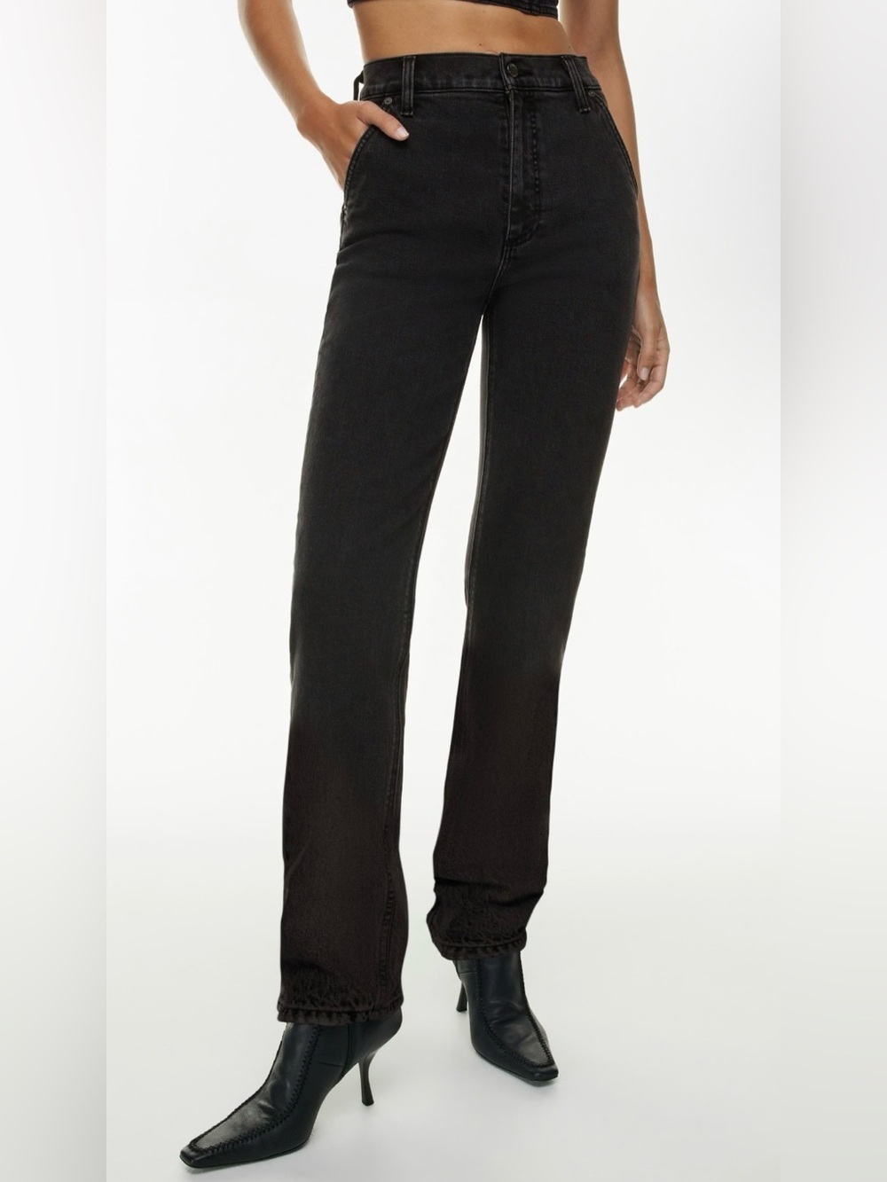 ARITZIA NWT Denim Forum ‘90s Arlo Stacked Black Eyeliner Jeans